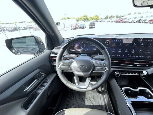 New 2026 Chevrolet Silverado EV Trail Boss w/ Premium Package image 13