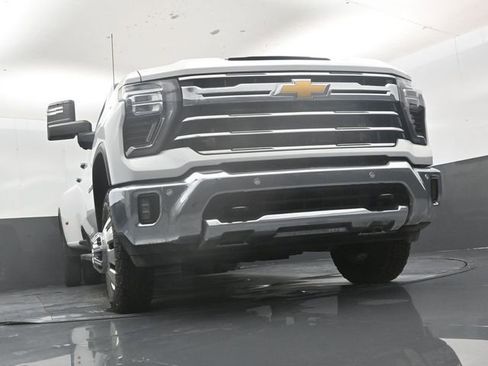 Used 2025 Chevrolet Silverado 3500 LTZ w/ LTZ Plus Package AWD/4WD image 45