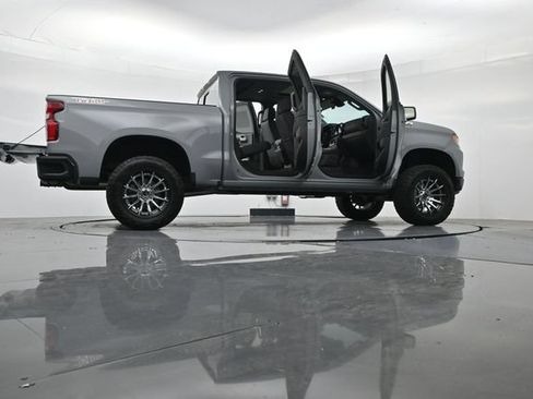 Used 2024 Chevrolet Silverado 1500 LT Trail Boss w/ Convenience Package II AWD/4WD image 53