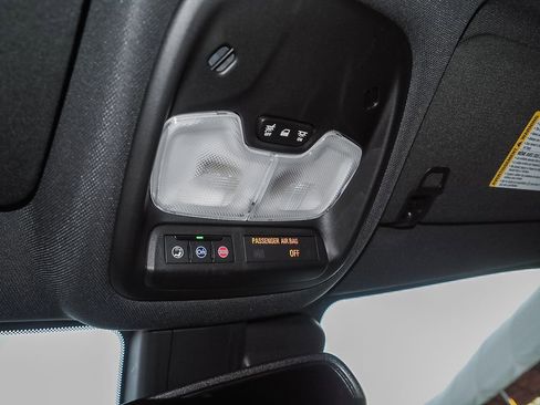 Certified 2023 Chevrolet TrailBlazer ACTIV w/ Convenience Package image 36