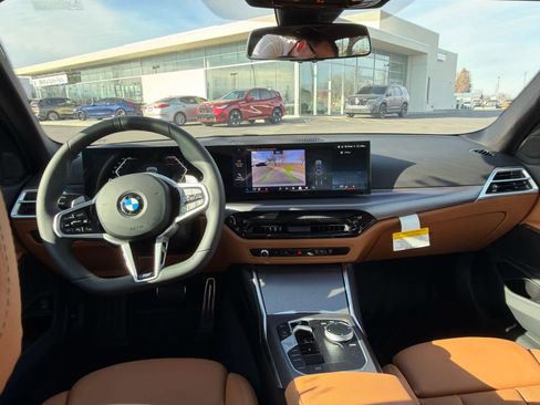Used 2026 BMW 330i xDrive Sedan w/ M Sport Package image 17