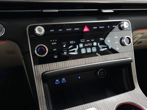 New 2026 Genesis GV80 2.5T Prestige image 29