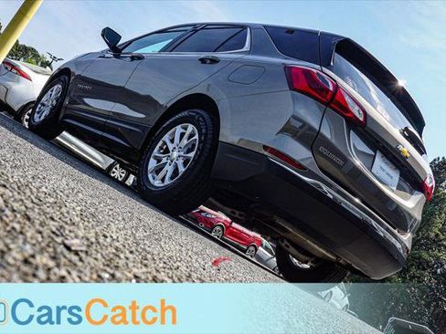 Used 2018 Chevrolet Equinox LT image 5