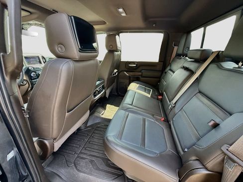 Used 2020 GMC Sierra 3500 Denali w/ Denali Ultimate Package AWD/4WD image 29