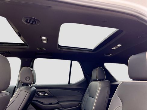 Used 2023 Chevrolet Traverse Premier w/ Redline Edition image 36