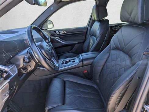 Used 2025 BMW X5 xDrive40i image 11