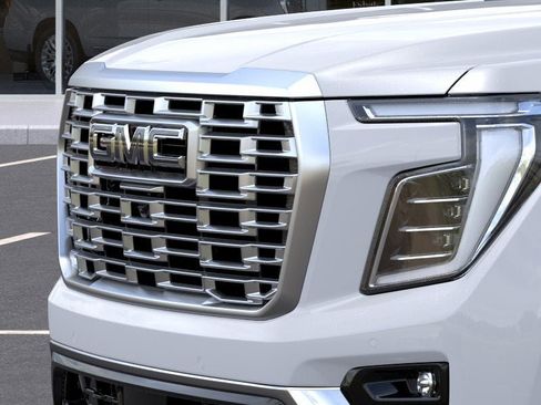 New 2026 GMC Yukon XL Denali w/ Sun & Power Step Package AWD/4WD image 13