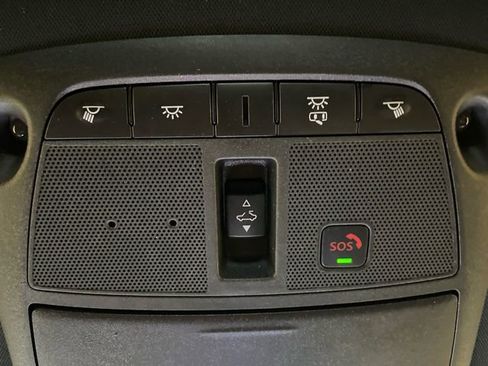 Used 2022 Nissan Armada Platinum w/ Captain's Chairs Package image 25