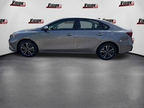 Certified 2023 Kia Forte LXS w/ LXS Technology Package FWD image 10