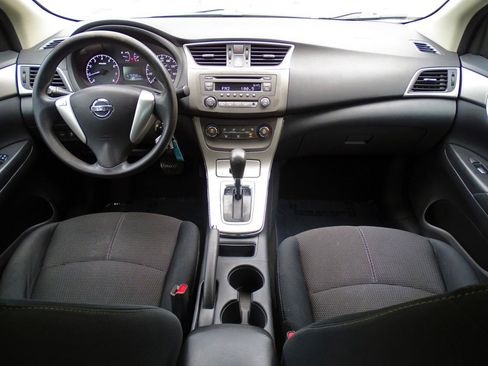 Used 2014 Nissan Sentra S FWD image 21