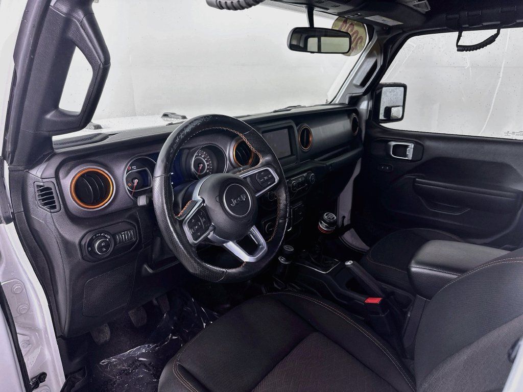 Used 2021 Jeep Gladiator Mojave w/ Cold Weather Group AWD/4WD image 14
