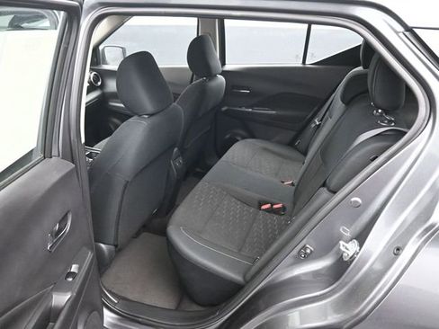 Used 2024 Nissan Kicks SV image 10