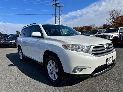 Used 2011 Toyota Highlander SE image 3