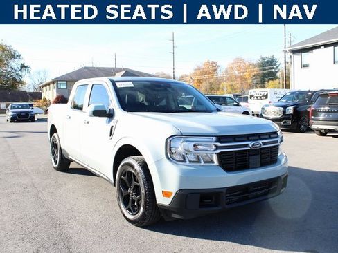 Used 2023 Ford Maverick Lariat w/ Lariat Luxury Package image 2