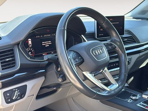 Used 2019 Audi Q5 2.0T Premium Plus w/ Premium Plus Package AWD/4WD image 10