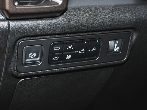 Used 2025 GMC Hummer EV 3X AWD/4WD image 19