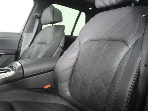 Used 2025 BMW X5 xDrive40i image 10