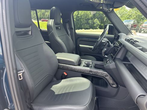Used 2026 Land Rover Defender 110 OCTA AWD/4WD image 26
