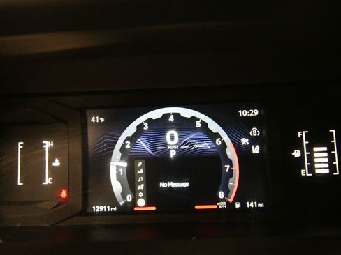 Used 2025 Toyota Tacoma SR image 13