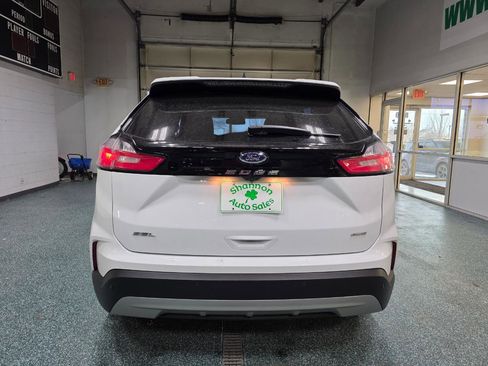 Used 2024 Ford Edge SEL image 8