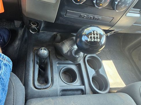 Used 2011 RAM 2500 ST w/ ST Popular Equipment Group AWD/4WD image 40
