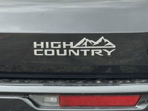 New 2026 Chevrolet Traverse High Country w/ LPO, Floor Liner Package image 9