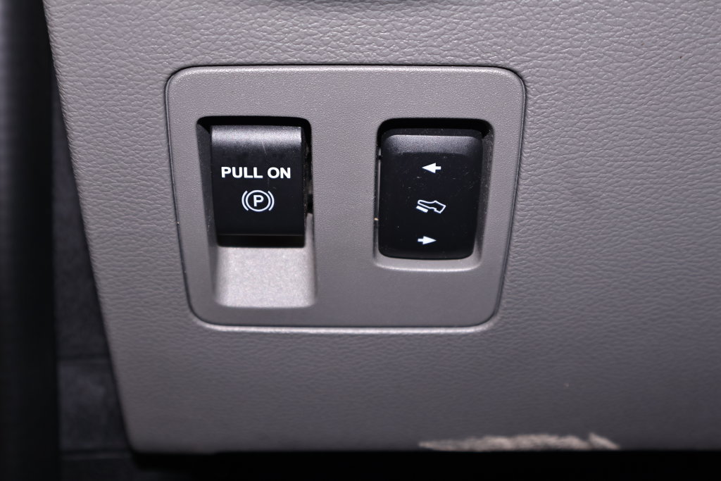 Used 2020 Ford F150 XLT w/ Equipment Group 302A Luxury AWD/4WD image 25