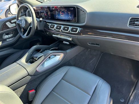 Used 2024 Mercedes-Benz GLE 350 4MATIC w/ 3rd Row Seat Package image 23