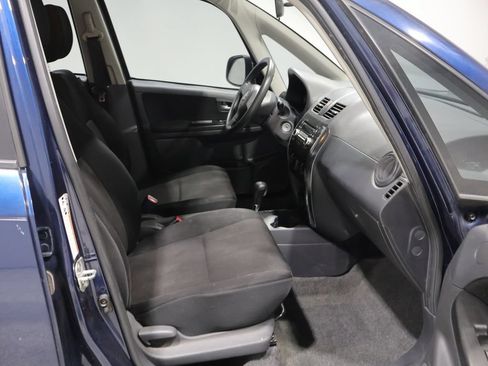 Used 2010 Suzuki SX4 AWD Hatchback image 19