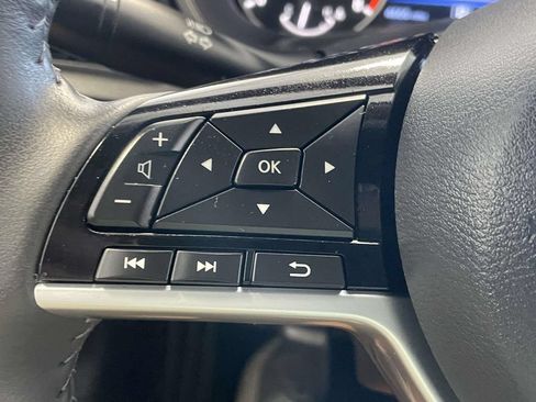 Used 2025 Nissan Altima 2.5 SL FWD image 16