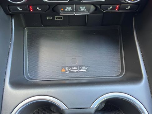 Used 2023 Chevrolet Tahoe LT w/ LT Signature Plus Package image 23