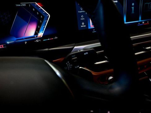 Used 2023 BMW 330i xDrive Sedan w/ Driving Assistance Package image 39