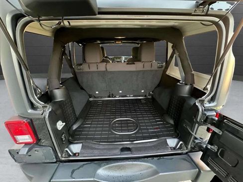 Used 2015 Jeep Wrangler Unlimited Sport w/ Quick Order Package 24S image 15