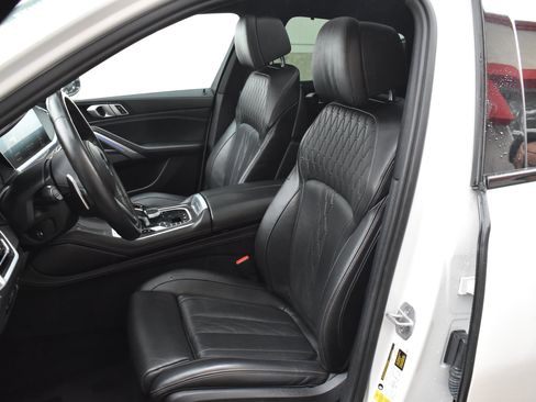 Used 2020 BMW X6 M50i w/ Executive Package AWD/4WD image 22