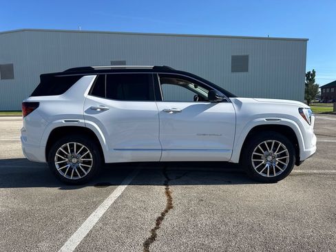 New 2026 GMC Terrain Denali w/ LPO, Floor Liner Package AWD/4WD image 7