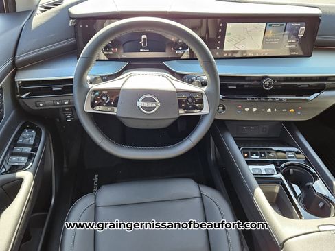 New 2025 Nissan Murano SL image 5