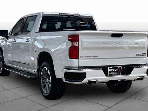Used 2023 Chevrolet Silverado 1500 High Country w/ Technology Package RWD image 11