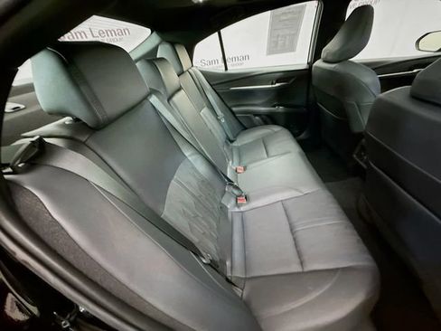 Used 2025 Toyota Camry XSE FWD image 28