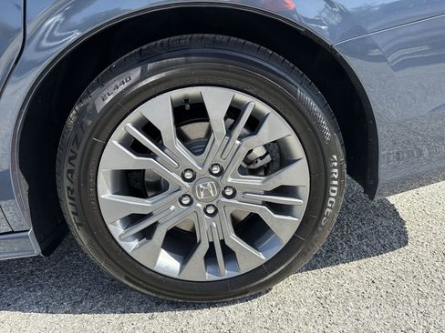 Used 2026 Honda Odyssey Touring image 19