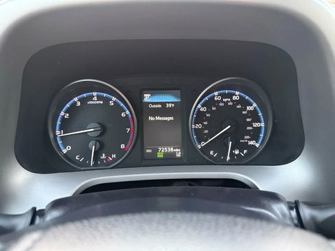 Used 2017 Toyota RAV4 XLE image 27