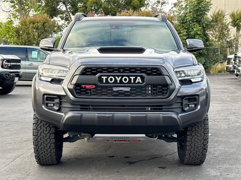Used 2022 Toyota Tacoma TRD Pro AWD/4WD image 5