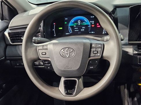 Used 2025 Toyota Camry LE FWD image 26