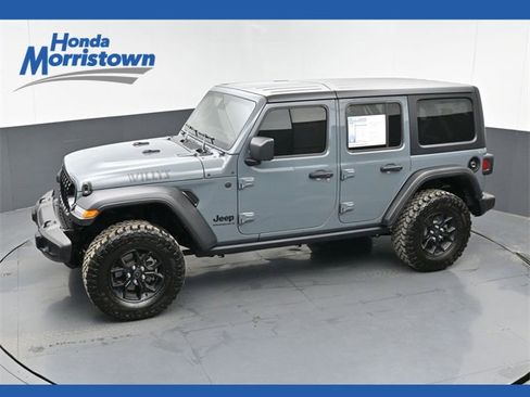 Used 2025 Jeep Wrangler Willys image 1