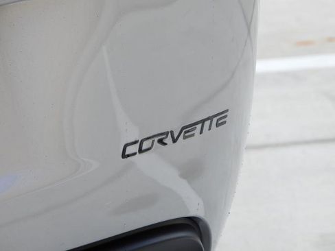 Used 2009 Chevrolet Corvette Coupe image 12