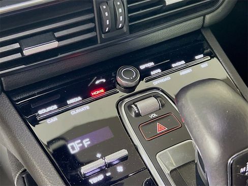 Certified 2023 Porsche Cayenne image 18