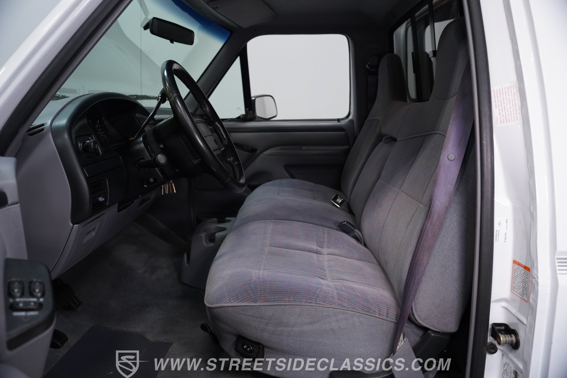 Used 1996 Ford F150 4x4 Regular Cab image 35