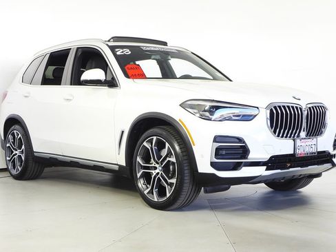 Certified 2023 BMW X5 sDrive40i w/ Parking Assistance Package image 4