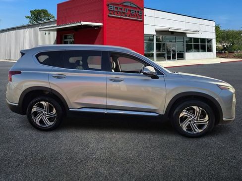 Used 2022 Hyundai Santa Fe SEL w/ Convenience + Premium Package FWD image 6
