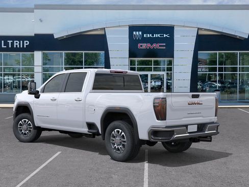 Used 2025 GMC Sierra 2500 SLT w/ SLT Convenience Package image 5