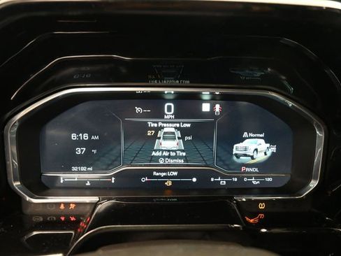 Used 2023 GMC Sierra 1500 SLE image 15